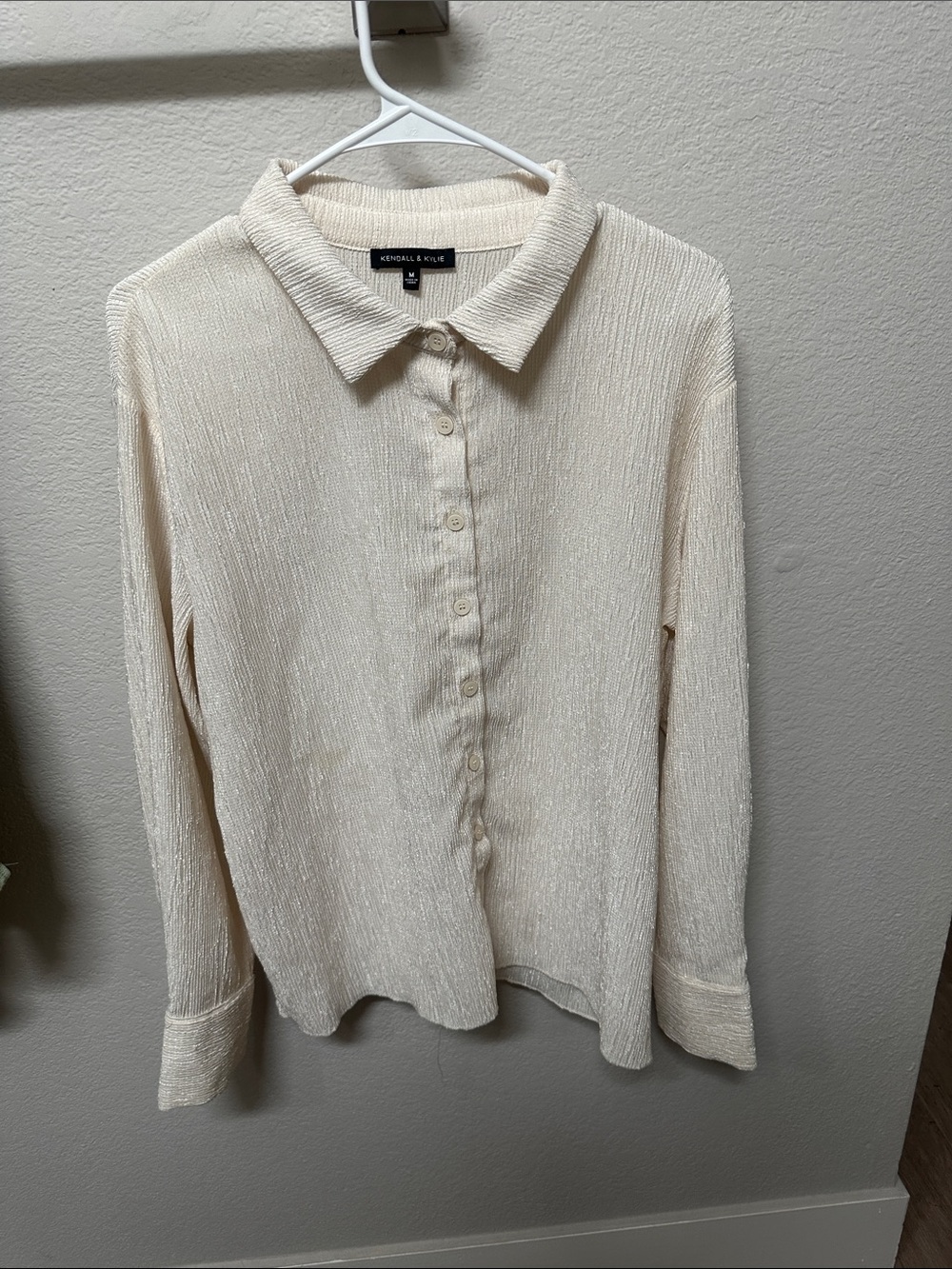 Kendall & Kylie Cream Shimmery Textured Button-Up Blouse